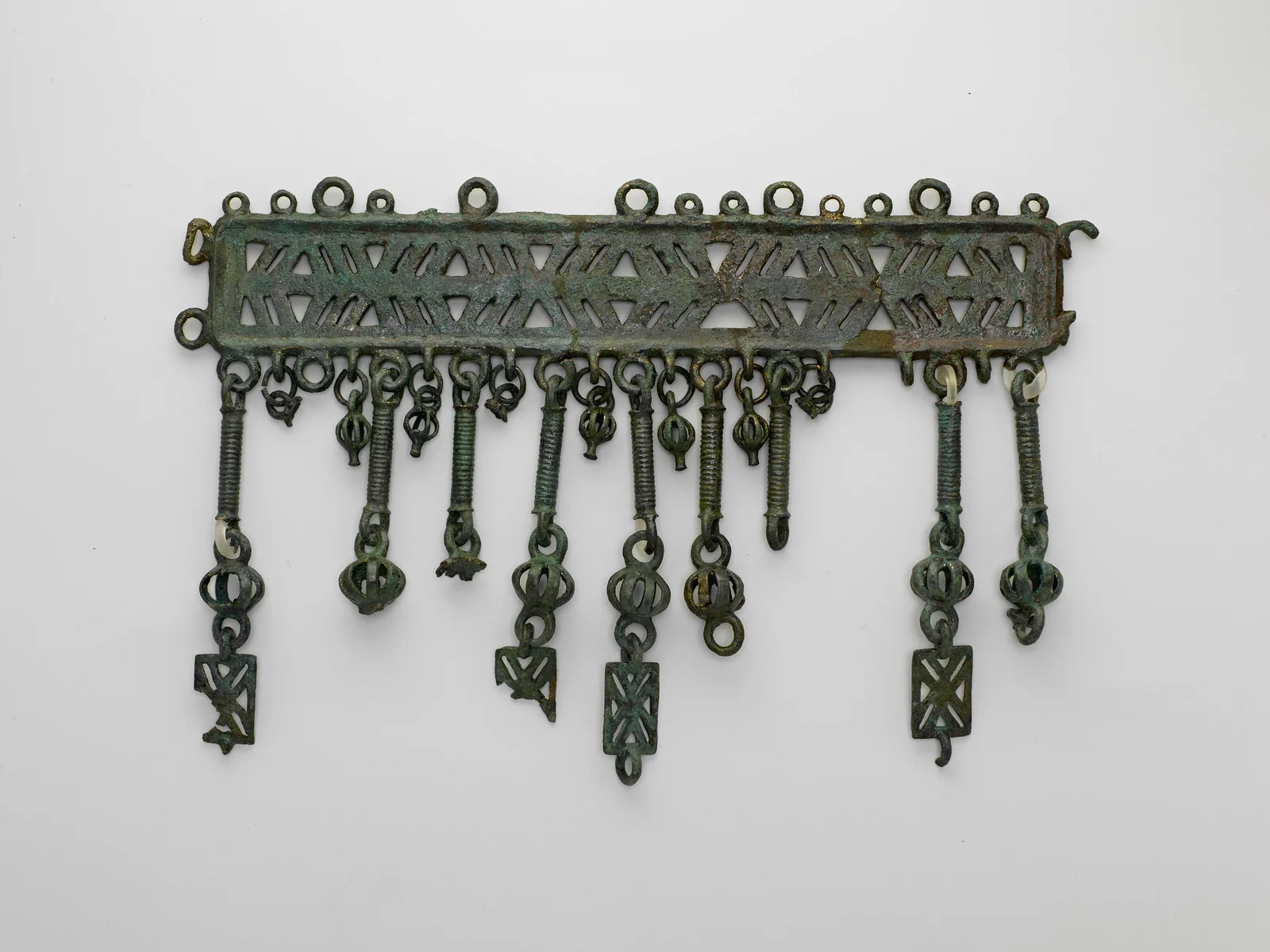 Parure de poitrine à pendeloques