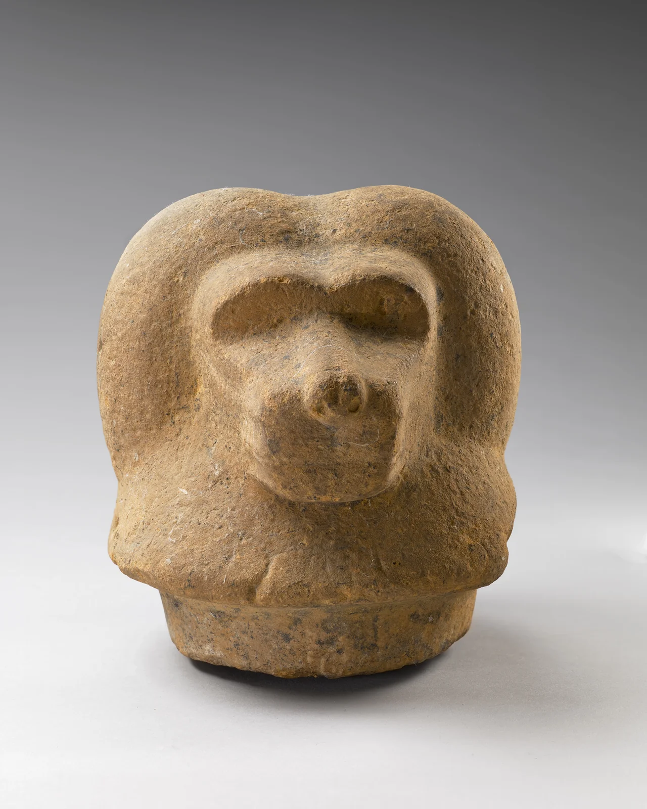 Couvercle de vase canope à tête de cynocéphale